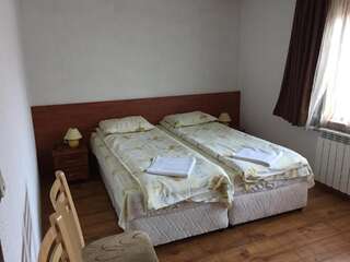 Гостевой дом Guest Rooms Vachin Банско Семейный люкс с балконом-5